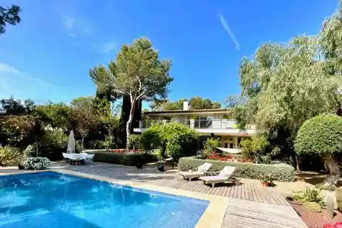 Luxurious Family Villa Within Walking Distance of Cala Corda