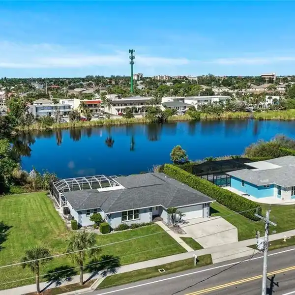 BRIGHT AND UPDATED COASTAL RETREAT