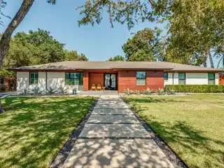 Graceful Living with Private Guest Quarters Retreat