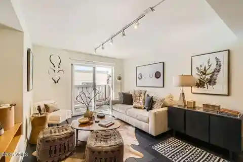 Luxury Pied-à-terre in the Heart of Vail Village