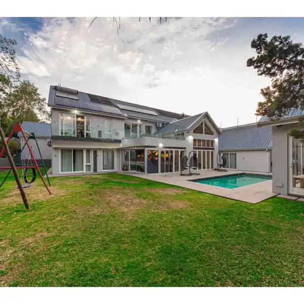 ONE-OF-A-KIND HOME IN THE HEART OF SANDTON