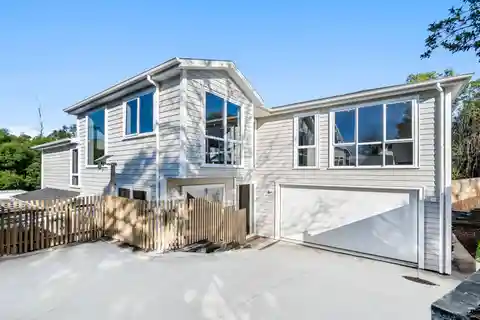 Architectural Grandeur with Native Bush Serenity