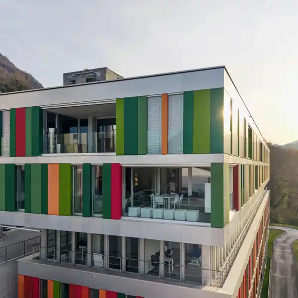 PRIME LOCATION WITH EXCLUSIVE LIFESTYLE AMENITIES