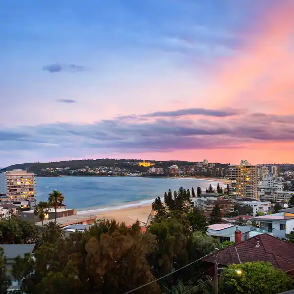 WORLD-CLASS PENTHOUSE WITH ROOFTOP TERRACE