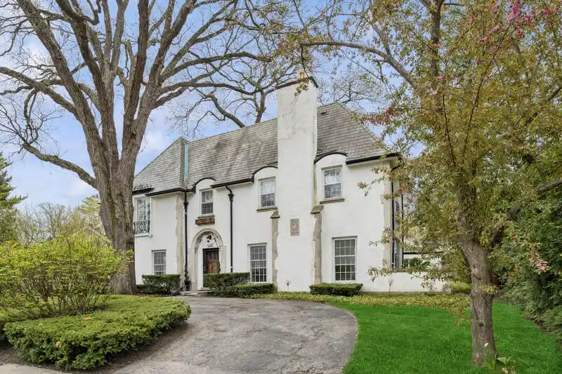 Classic Property with Endless Potential