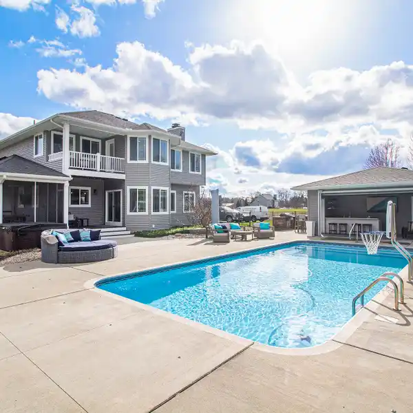 RARE MIX OF LUXURY AND LIFESTYLE