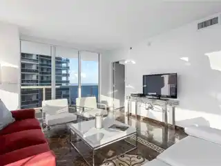 Gorgeous Corner Unit with Stunning Views