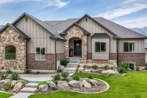 Inviting Home in Desirable Rollins Ranch