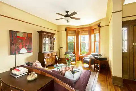 Gorgeous 1910 Single-Family Townhouse
