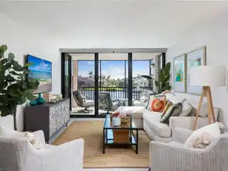 Bayfront Coastal Retreat