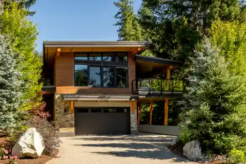 Luxury West Coast Mountain Residence