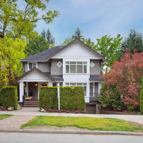 METICULOUSLY MAINTAINED HOME IN DESIRABLE DUNBAR