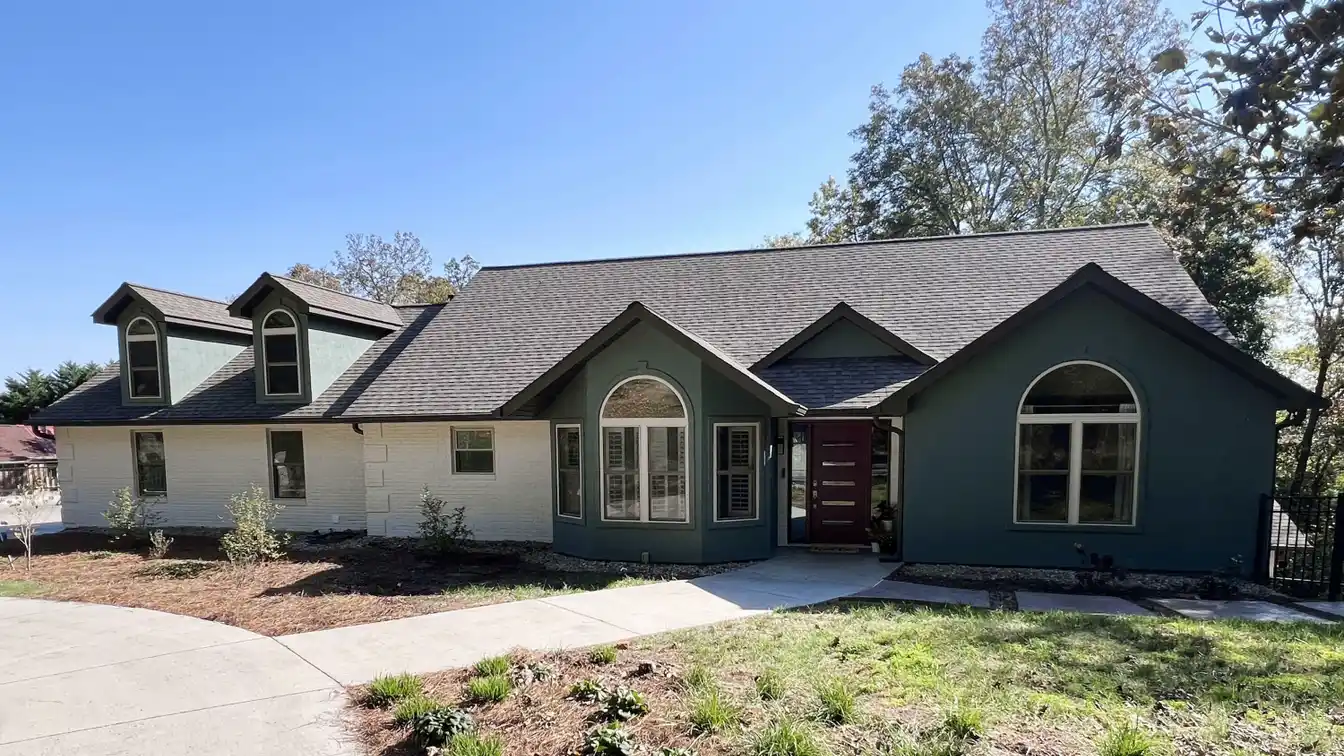 A Home That Goes Big and Can Accommodate Everyone