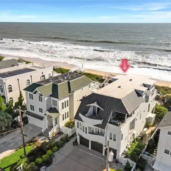 OCEANFRONT LUXURY LIVING IN CROATAN