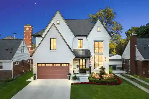 Exceptional Custom-Built Colonial