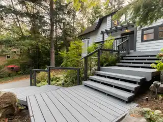 Amazing Location at the Top of Thunderbird Ridge