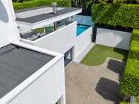 UNIQUE PENTHOUSE STEPS TO ALL AMENITIES