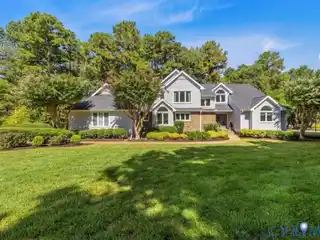 Versatile Living Spaces and Luxury Kitchen in a Private, Scenic Setting