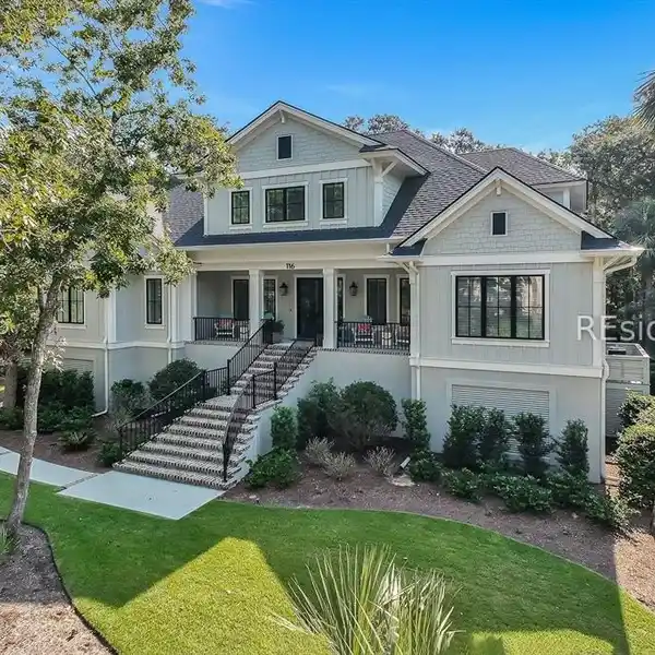 LUXURY COASTAL LIVING IN PALMETTO DUNES