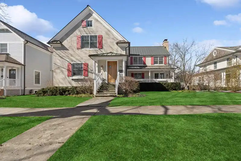 Exceptional Home in East Lake Forest