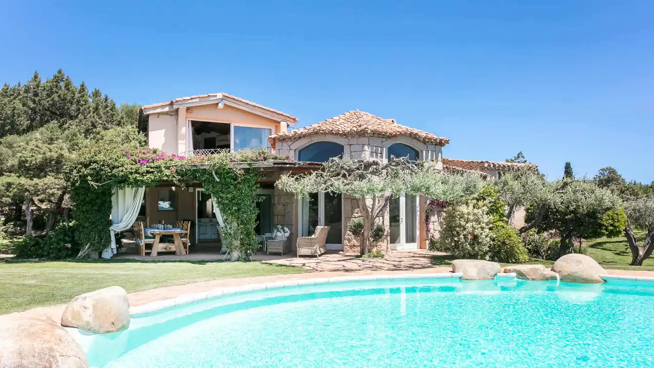 Gorgeous Villa with Pool in Porto Cervo