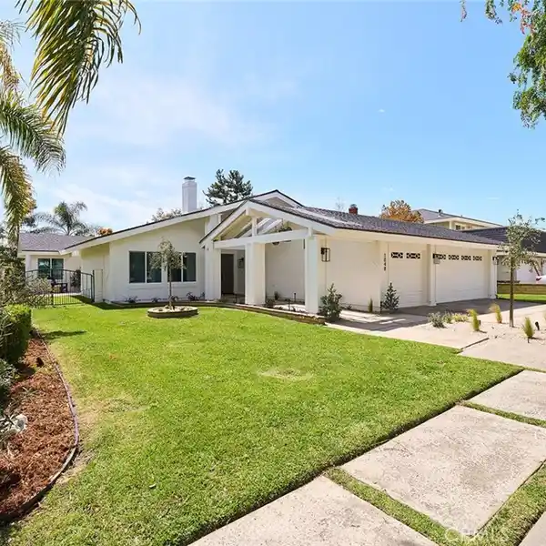 BEAUTIFULLY RENOVATED SINGLE-STORY HOME