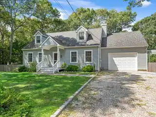 Charming Cape Home for Rent