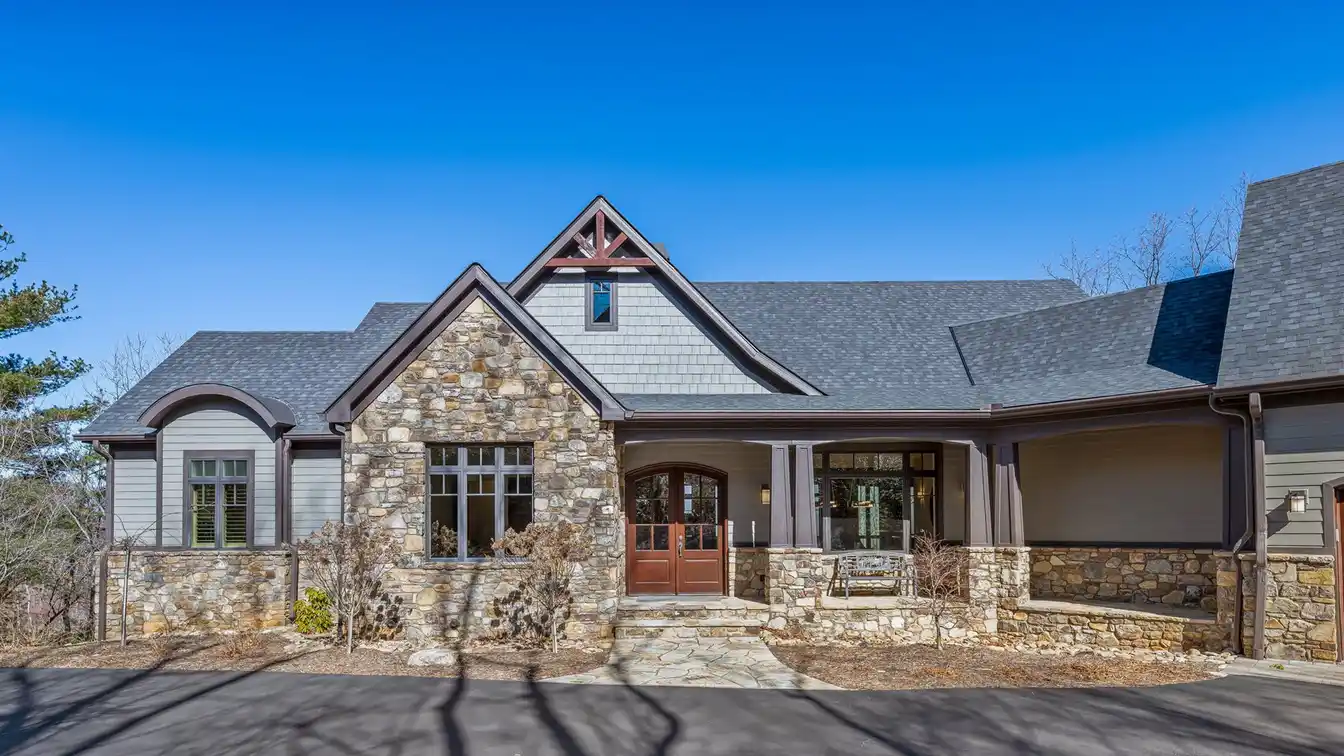 Custom Arts & Crafts Home