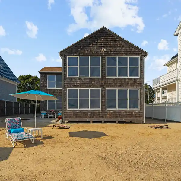 YEAR-ROUND PERSONAL SEASIDE SANCTUARY