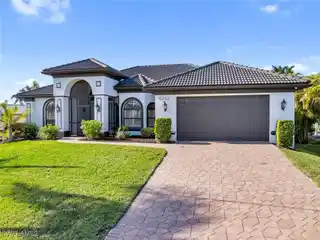 Turnkey Gulf-access Waterfront Home
