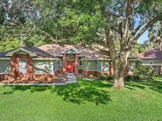 Beautiful Pool Home in Secluded Woods