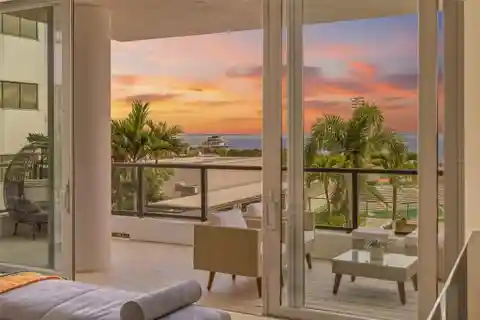 Gorgeous Saltaire Home with an Expansive Private Terrace