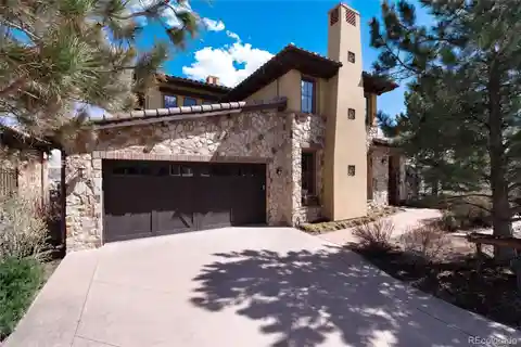 Exquisite Custom Home in Ravenna Country Club