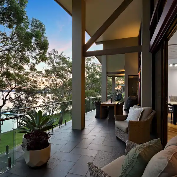 RARE WATERFRONT GEM