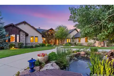 Luxury Living with Scenic Tranquility