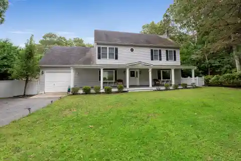 Charming Sag Harbor Home Near Village Center