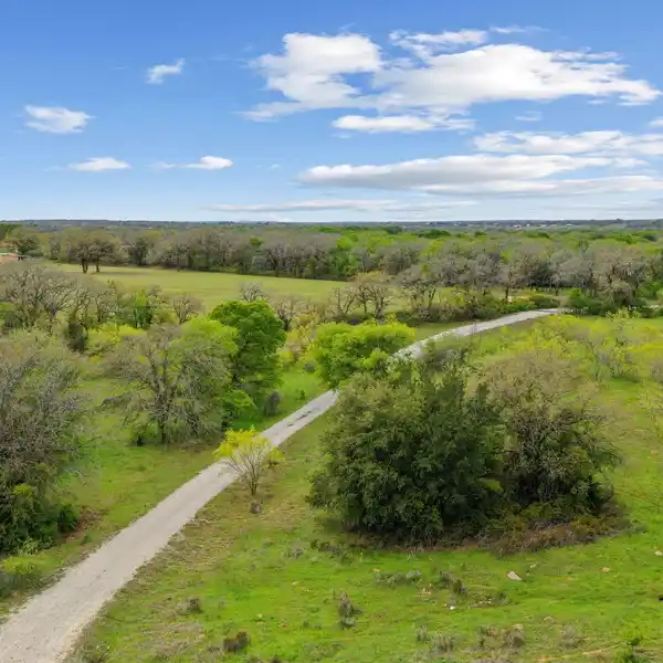95 BEAUTIFUL ACRES
