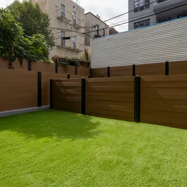 STYLISH DUPLEX WITH PRIVATE GARDEN