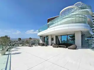 Gorgeous Apartment in Limassol Del Mar