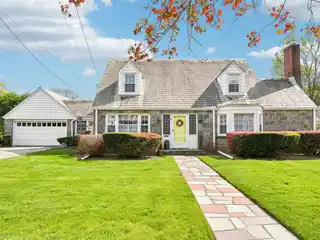 Lovely Home in a Central Location