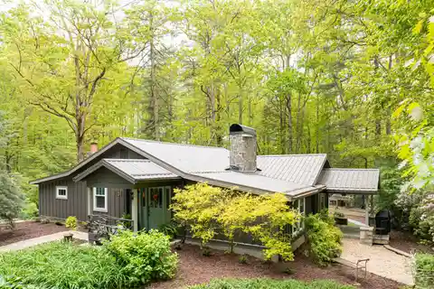 Restored Cabin on Lush Appalachian Sanctuary