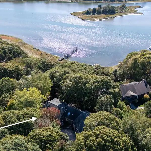 SPACIOUS WATERFRONT RETREAT WITH SHARED DOCK ACCESS