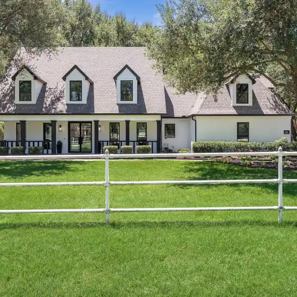 MODERN SOPHISTICATION MEETS CLASSIC TEXAS CHARM