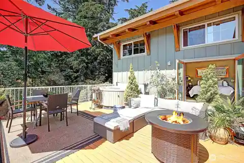 Unique 1.7-Acre Retreat