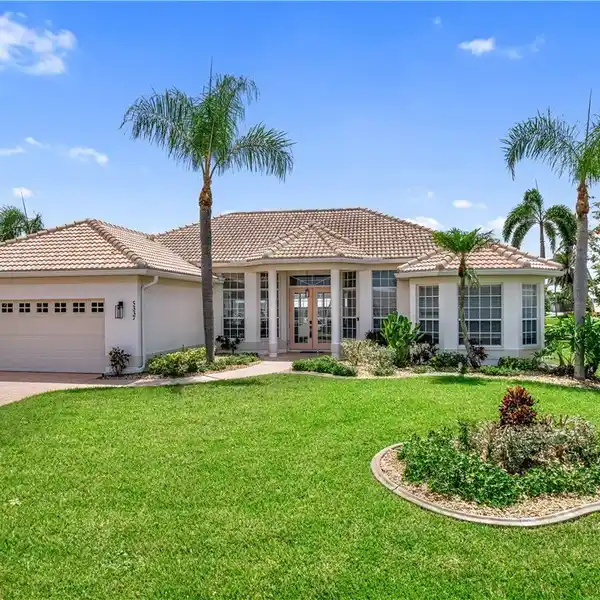 A PIECE OF PARADISE IN A TOP WATERFRONT NEIGHBORHOOD