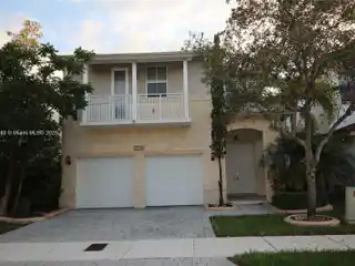 Gracious Home in Vintage Estates