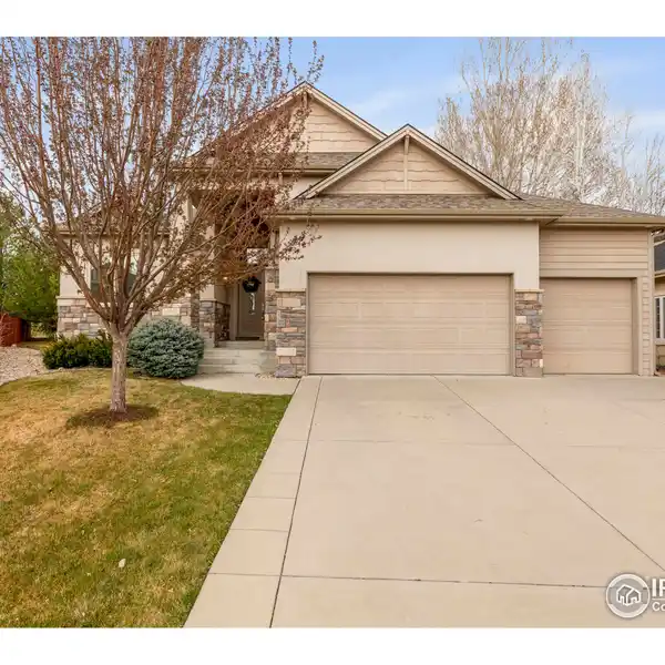 BEAUTIFUL RANCH HOME ON A PEACEFUL CUL-DE-SAC