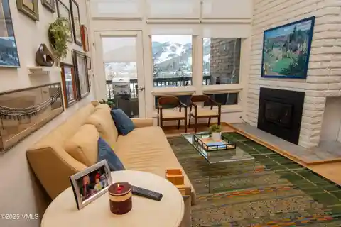 Nicely Renovated Three Bedroom with Expansive Views