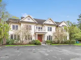 Elegant Colonial Home on a Flat Acre