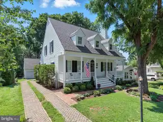 Stylish West Annapolis Residence